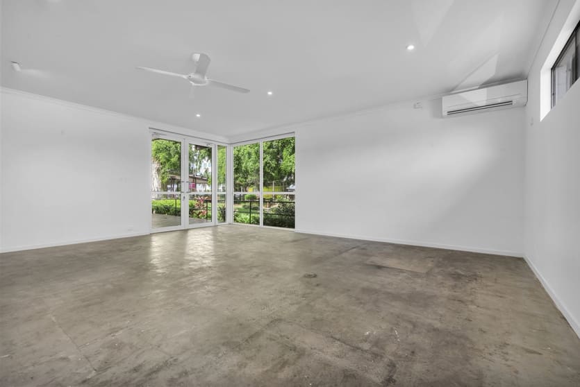 Click to view all images 5/50 Landsborough Parade Golden Beach QLD 4551 - Image 3