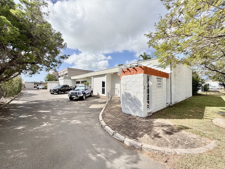 Suite 1/3 Ramsay Street Garbutt QLD 4814 - Image 2