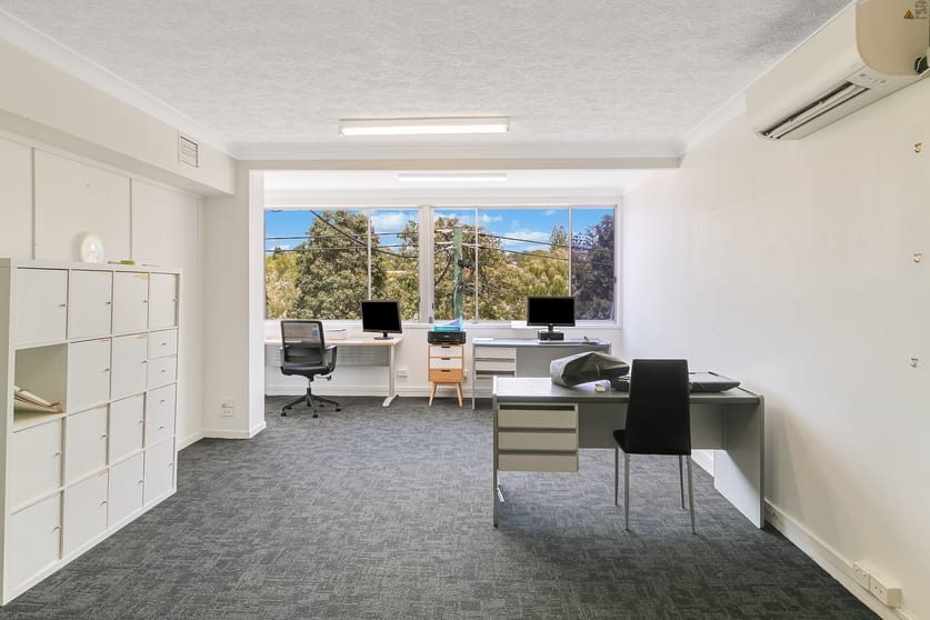 Click to view all images Suite 2/34-38 Griffith Street Coolangatta QLD 4225 - Image 1