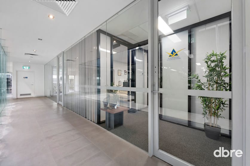 Click to view all images 5/342-344 South Road Hampton East VIC 3188 - Image 2
