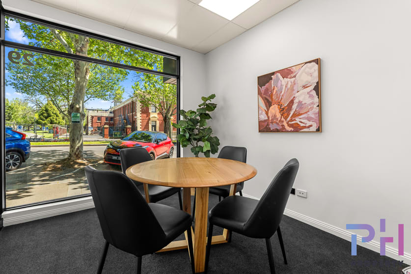 Click to view all images 29 Mundy Street Bendigo VIC 3550 - Image 2