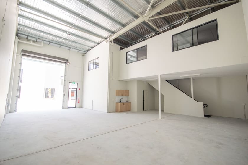 Click to view all images FOR LEASE/6 Ern Harley Drive Burleigh Heads QLD 4220 - Image 3