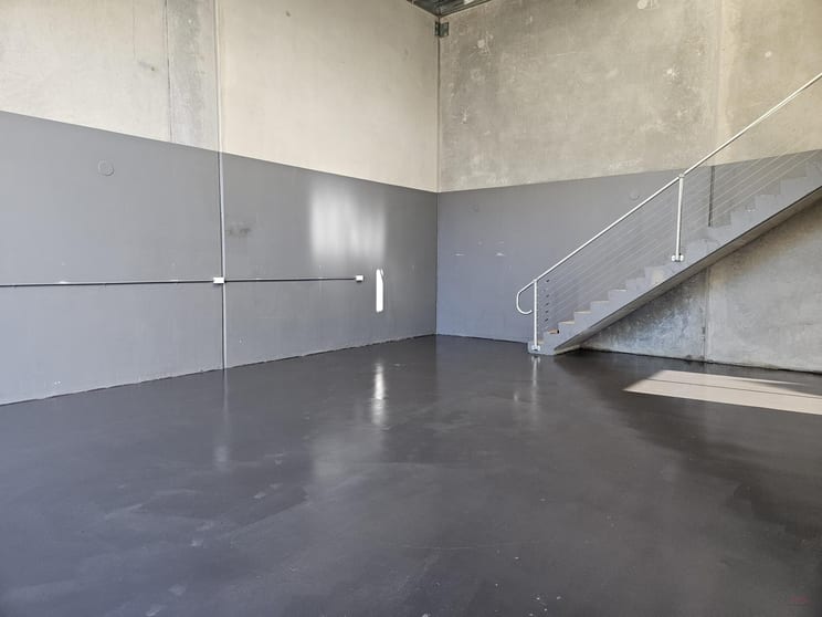 Click to view all images Unit 21/17 Old Dairy Close Moss Vale NSW 2577 - Image 3
