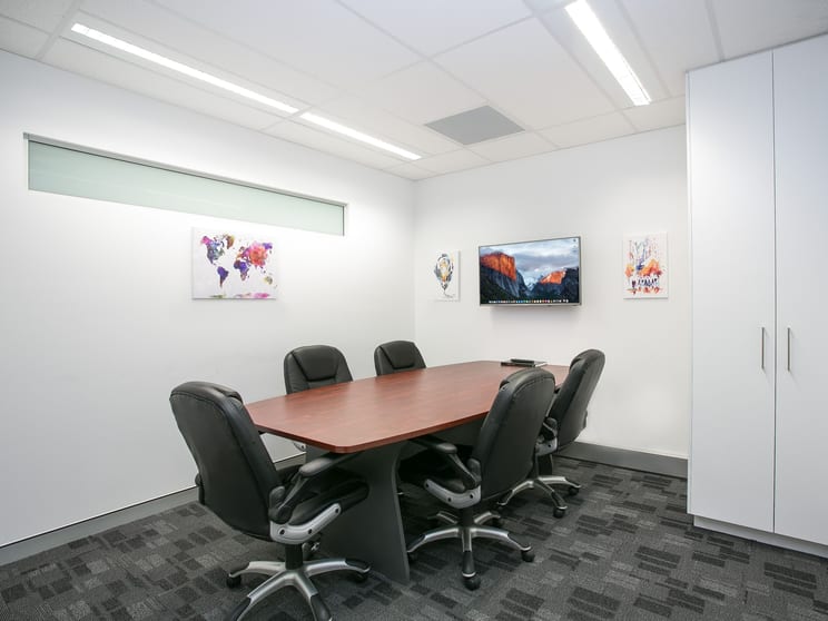 Click to view all images 325/34-36 Glenferrie Drive Robina QLD 4226 - Image 3