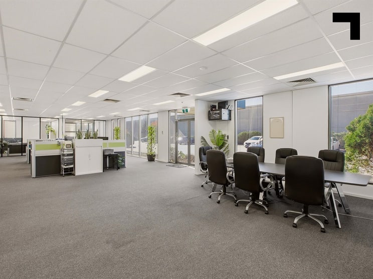 Click to view all images 5/35 Taunton Drive Cheltenham VIC 3192 - Image 2