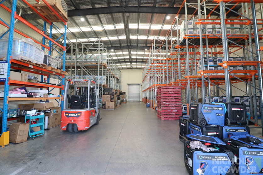 Click to view all images 21 Cedebe Place Carrum Downs VIC 3201 - Image 2