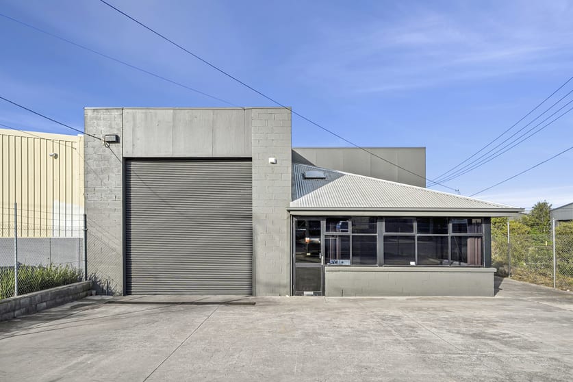 Click to view all images 5 Freedman Street North Geelong VIC 3215 - Image 1