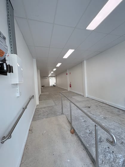 Click to view all images 49 GLENHUNTLY RD Elwood VIC 3184 - Image 3