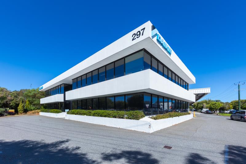 Click to view all images 297 Selby Street Osborne Park WA 6017 - Image 2