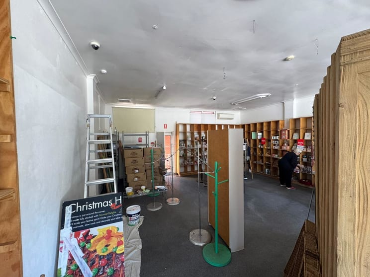Click to view all images Shop 1/12-14 Hislop Road Attadale WA 6156 - Image 3