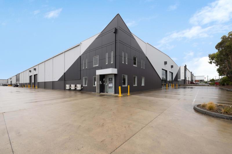 Click to view all images Unit 8/7-9 Chambers Road Altona North VIC 3025 - Image 2