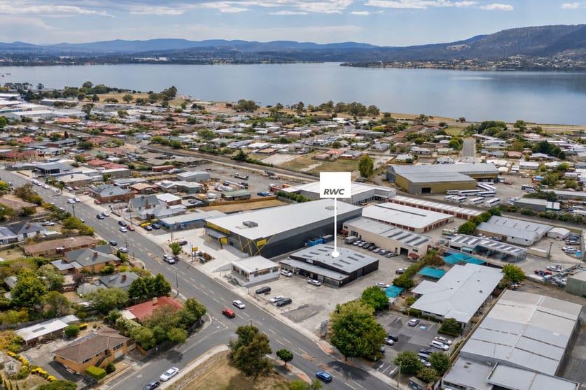Click to view all images 2/481 Main Road Montrose TAS 7010 - Image 2