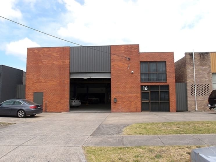 Click to view all images 16 Boileau Street Keysborough VIC 3173 - Image 1