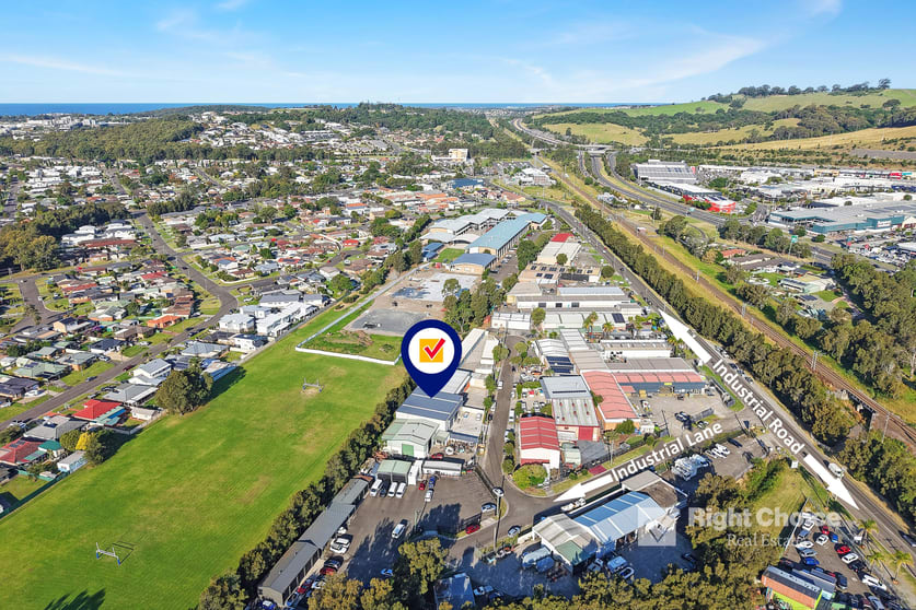 Click to view all images 2/11 Industrial Lane Oak Flats NSW 2529 - Image 1