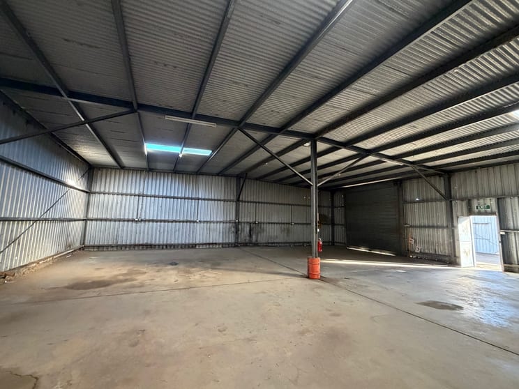 Click to view all images 3/129 Maison Dieu Rd Mcdougalls Hill NSW 2330 - Image 2