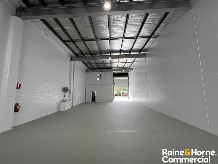 Click to view all images 60 Zillmere Road Geebung QLD 4034 - Image 2