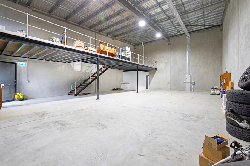 Click to view all images 8/22-24 Daintree Drive Redland Bay QLD 4165 - Image 3