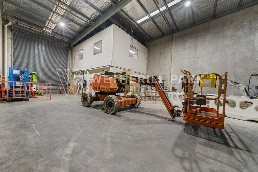 Click to view all images Smithfield NSW 2164 - Image 2