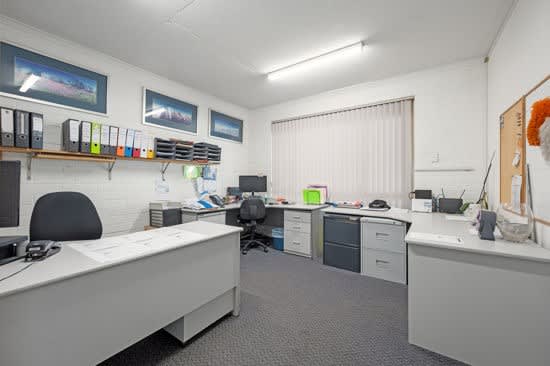 Click to view all images 2/12 Hayden Court Myaree WA 6154 - Image 3