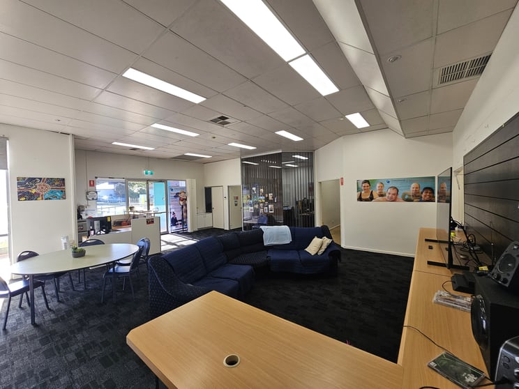 Click to view all images Unit 1/107-109 Griffiths Road Lambton NSW 2299 - Image 2