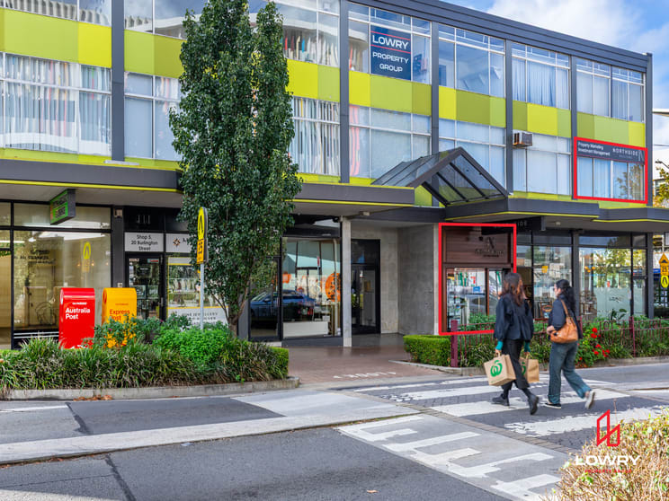 Click to view all images 20 Burlington Street Crows Nest NSW 2065 - Image 3