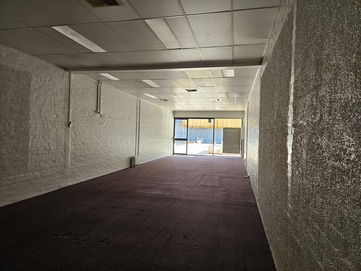 Click to view all images 104 Langtree Avenue Mildura VIC 3500 - Image 2
