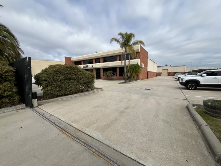 1/13 Oxleigh Drive Malaga WA 6090 - Image 1