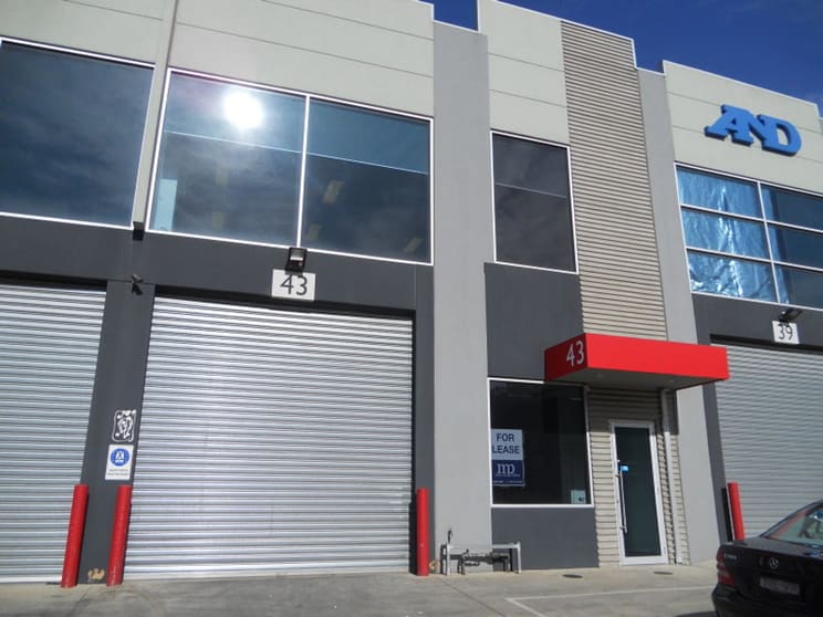 Click to view all images 43 Bakehouse Road Kensington VIC 3031 - Image 1