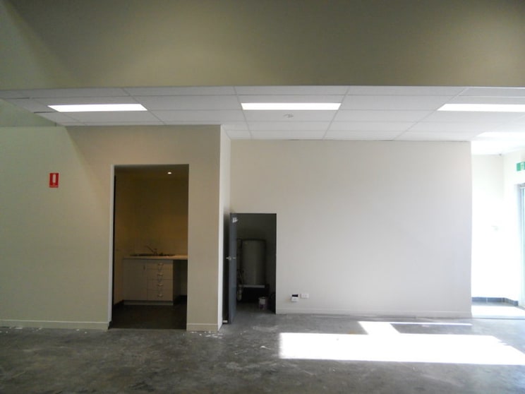 Click to view all images 43 Bakehouse Road Kensington VIC 3031 - Image 3