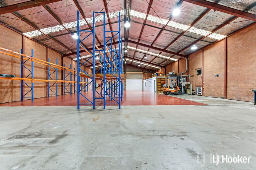 Click to view all images 5 Paterson Parade Queanbeyan NSW 2620 - Image 3