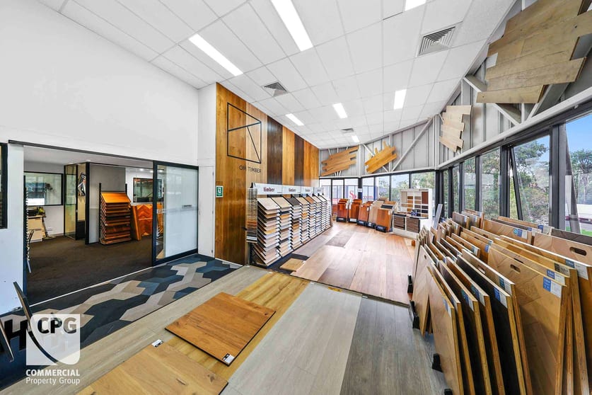 Click to view all images First Floor Unit 2/205 Port Hacking Road Miranda NSW 2228 - Image 3