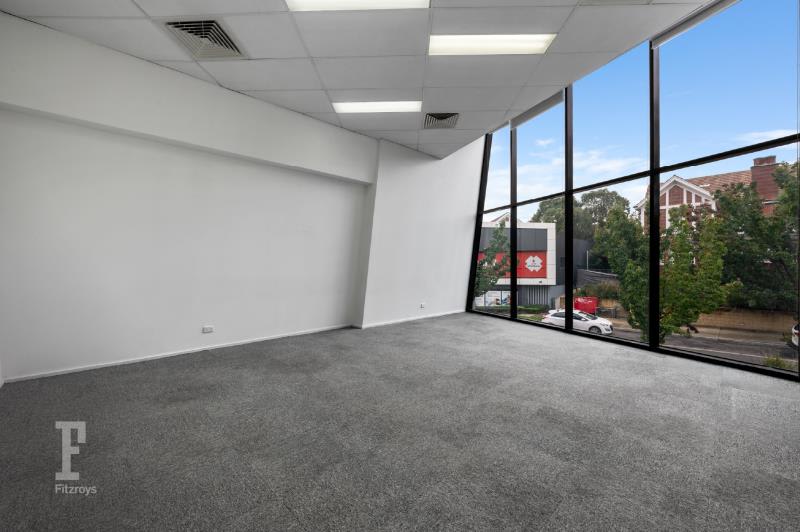 Click to view all images 20 Copernicus Crescent Bundoora VIC 3083 - Image 2