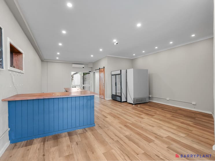 Click to view all images 11 Thompson Avenue Cowes VIC 3922 - Image 3