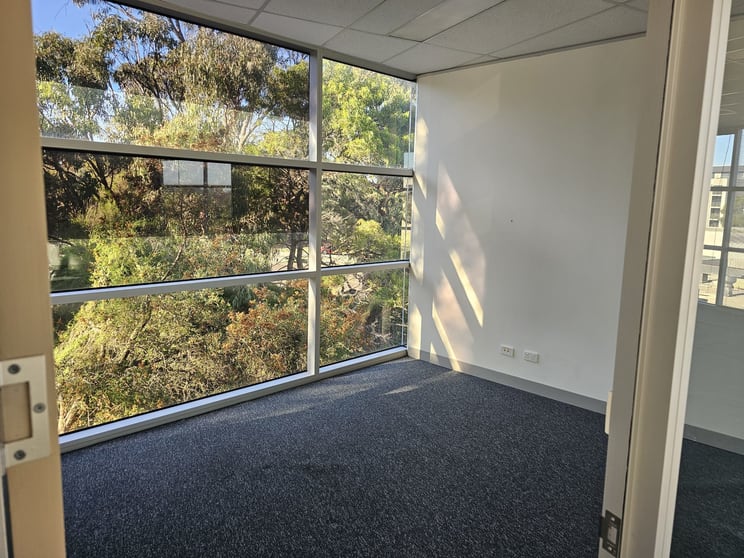 Click to view all images 5&6/307 Maroondah Highway Ringwood VIC 3134 - Image 2