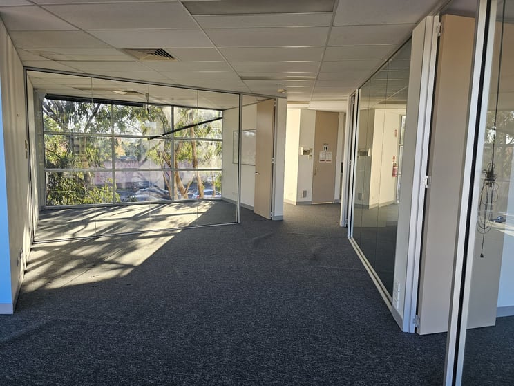 Click to view all images 5&6/307 Maroondah Highway Ringwood VIC 3134 - Image 3