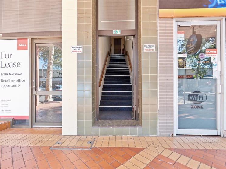 Click to view all images 257 Peel Street Tamworth NSW 2340 - Image 3