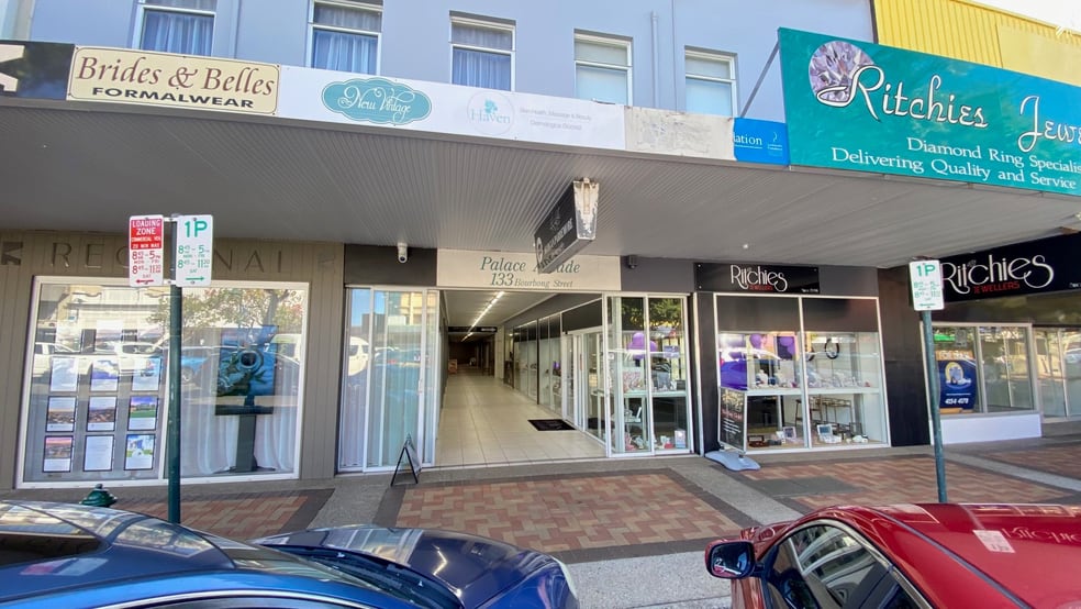 Click to view all images 2/133 Bourbong Street Bundaberg Central QLD 4670 - Image 1