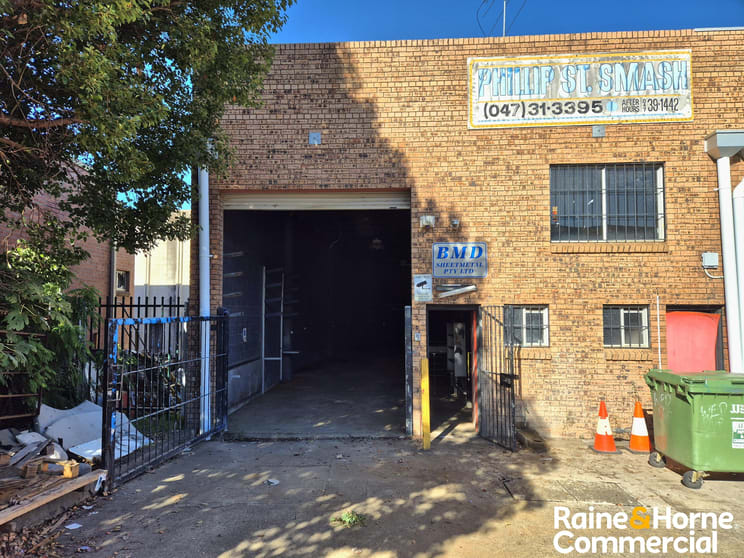 Click to view all images Unit 5/6-14 Phillip Street Kingswood NSW 2747 - Image 1