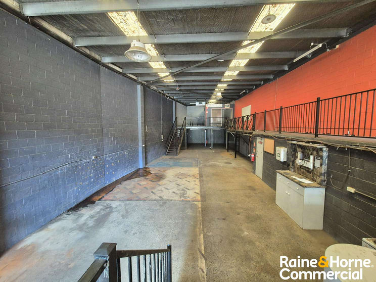 Click to view all images Unit 5/6-14 Phillip Street Kingswood NSW 2747 - Image 3
