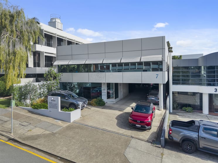 Click to view all images 7 Marie Street Milton QLD 4064 - Image 1