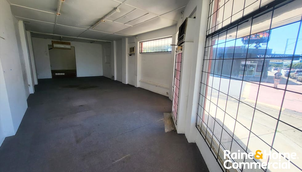 Click to view all images 4/724 Gympie Road Chermside QLD 4032 - Image 2