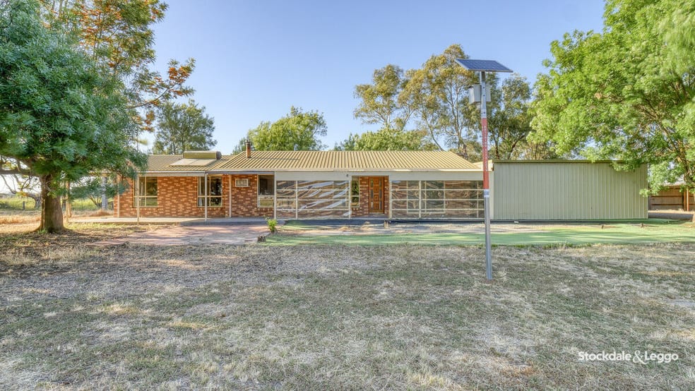 Click to view all images 315A McLennan Street Mooroopna VIC 3629 - Image 3