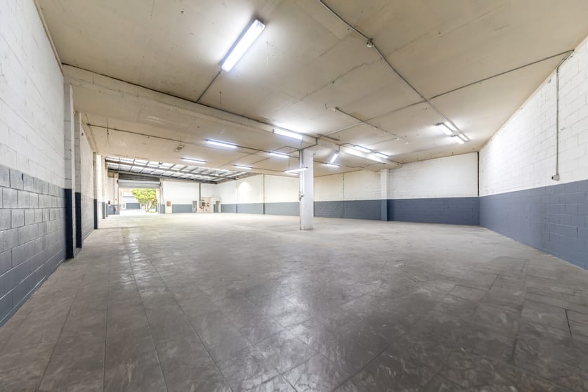 Click to view all images 2/6-8 Greenfield Street Banksmeadow NSW 2019 - Image 3