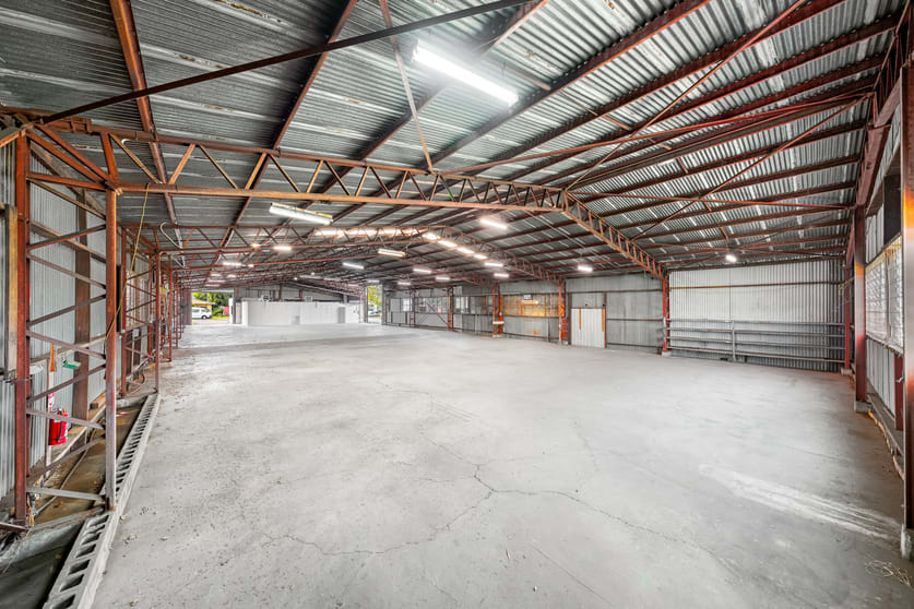 Click to view all images Unit 2/70 Lavarack Avenue Eagle Farm QLD 4009 - Image 1