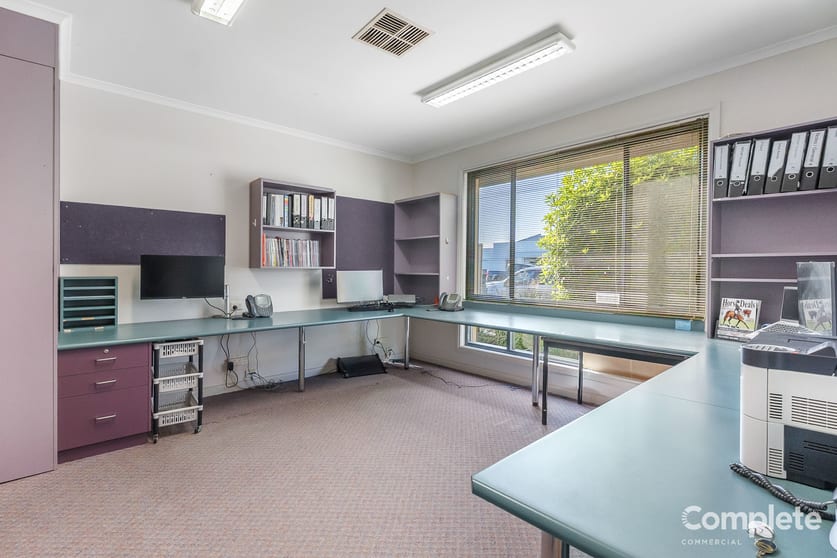Click to view all images 7 ANTHONY STREET Mount Gambier SA 5290 - Image 3