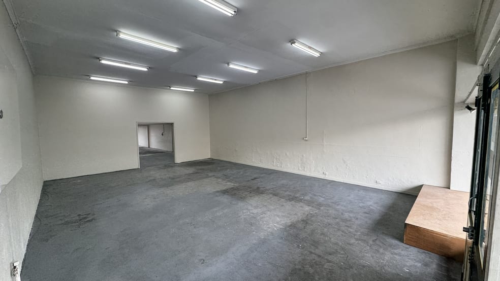 Click to view all images 517 High Street Northcote VIC 3070 - Image 2