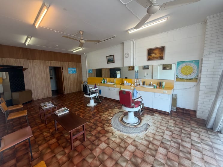 Click to view all images 1/169 Florence Street Wynnum QLD 4178 - Image 3