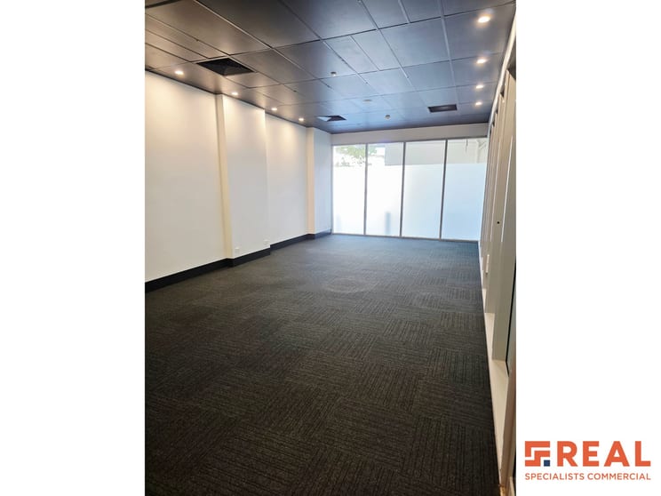 Click to view all images Shop 16/60 Marine Parade Kingscliff NSW 2487 - Image 3