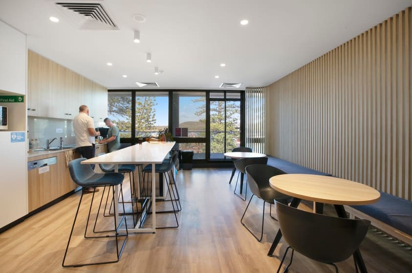Click to view all images 201/39 East Esplanade Manly NSW 2095 - Image 3