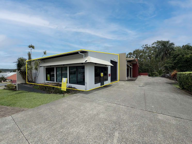 Click to view all images 1/6 Commerce Close Cannonvale QLD 4802 - Image 1